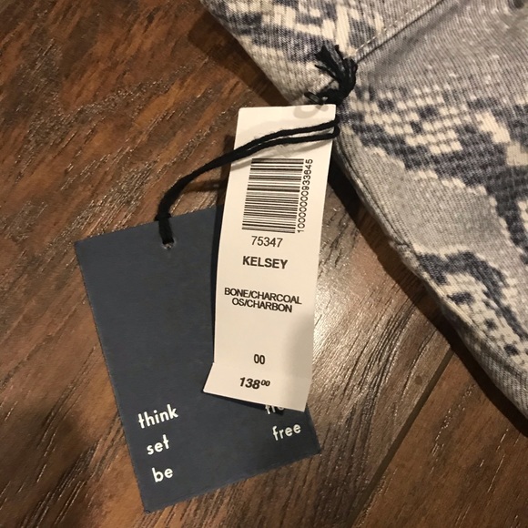 Snake pattern Jeans - Picture 2 of 2